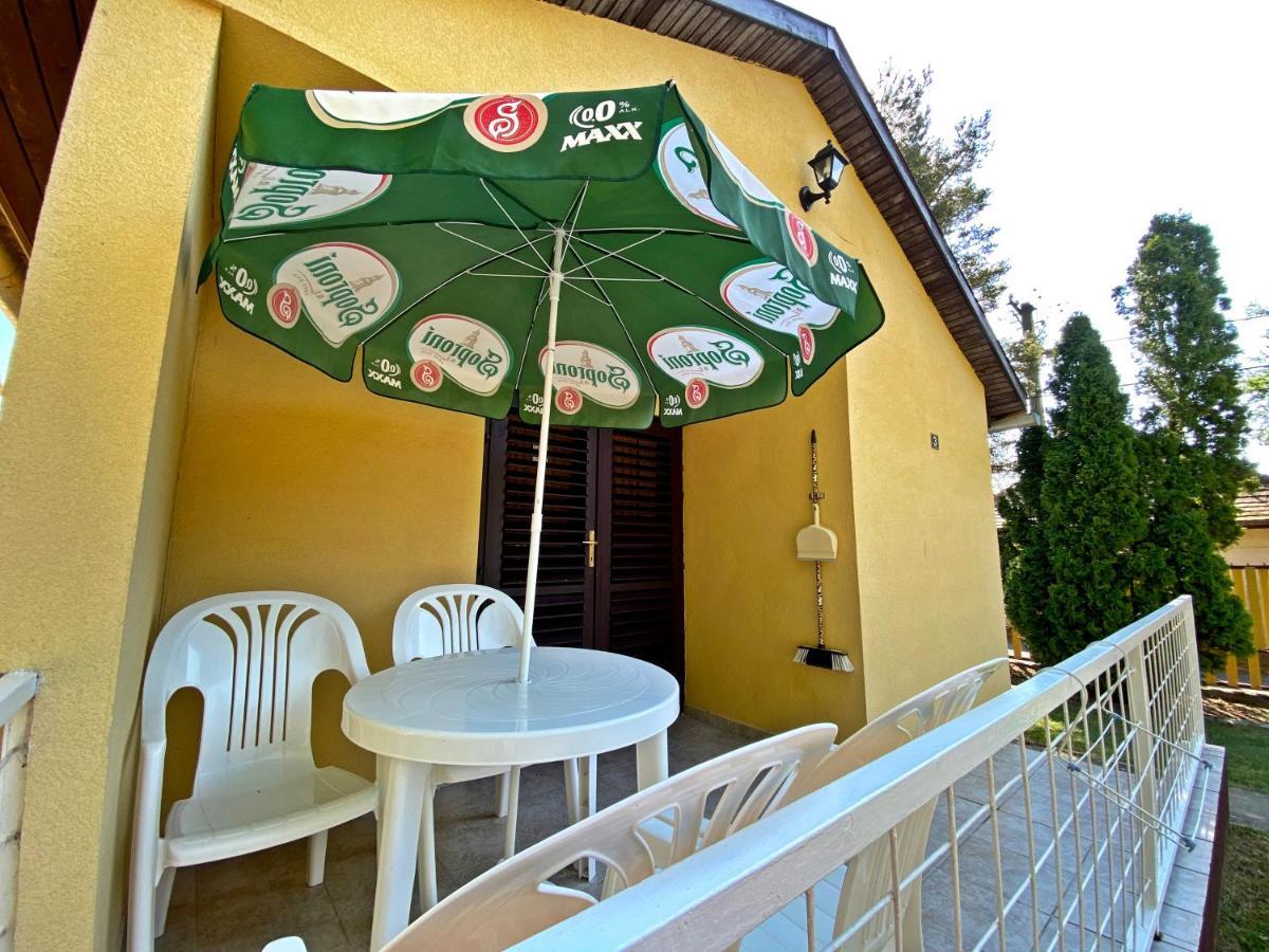 Hotel Magnolia Balatonszepezd Buitenkant foto