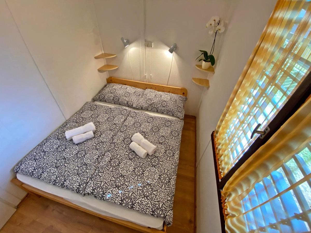 Hotel Magnolia Balatonszepezd Buitenkant foto