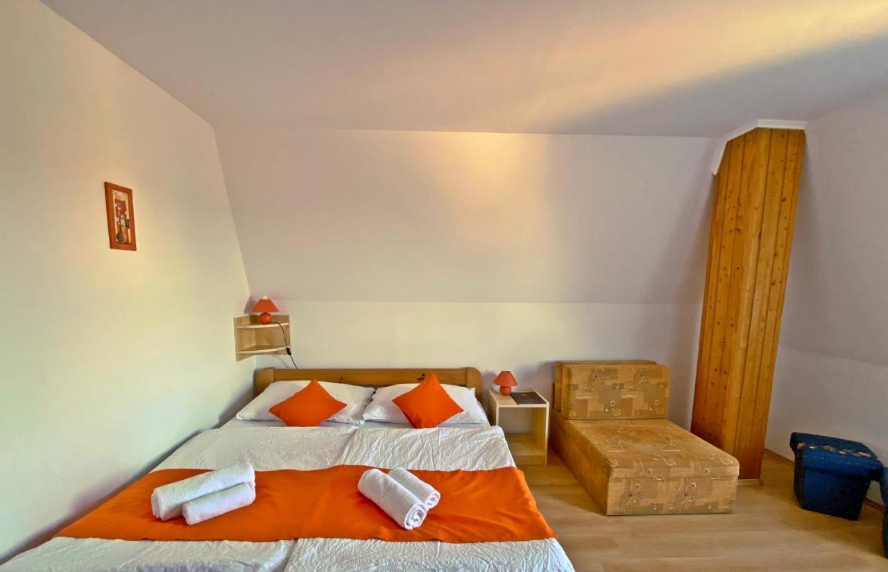 Hotel Magnolia Balatonszepezd Buitenkant foto